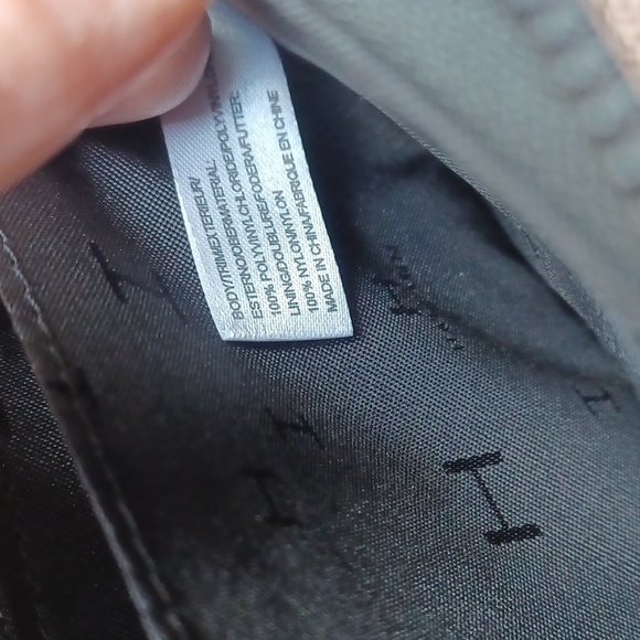 Halston wallet - Picture 16 of 16